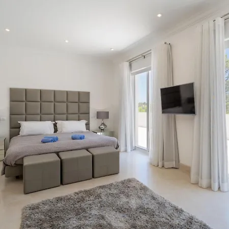 Quinta Verde Villa