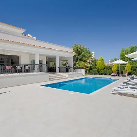 Quinta Verde Villa